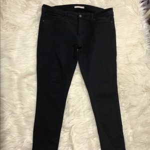 Levi’s Black 711 Skinny Ankle Jeans